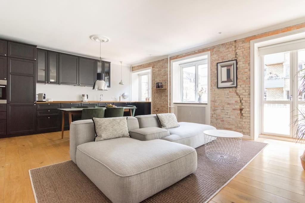 Cozy Apartment In Christianshavn W Two Balconies. Kopenhag Dış mekan fotoğraf