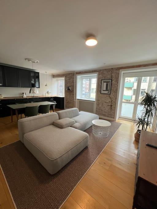Cozy Apartment In Christianshavn W Two Balconies. Kopenhag Dış mekan fotoğraf